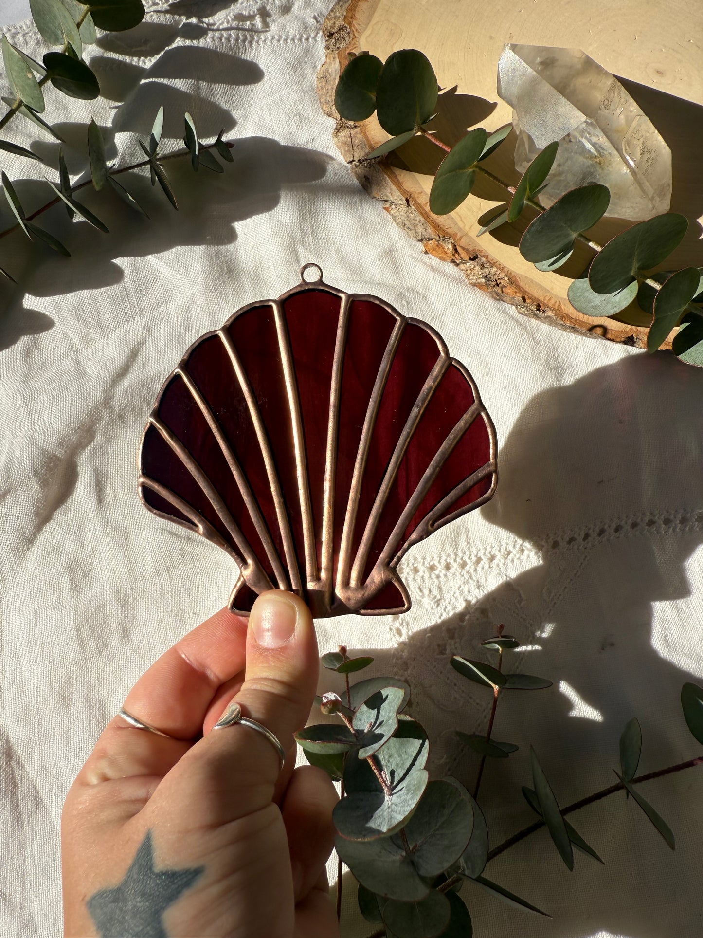 Magenta Scallop Shell